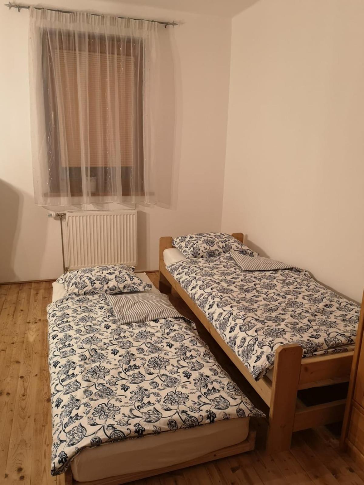 Apartamento Izba V Modrom Dome Limbach Exterior foto