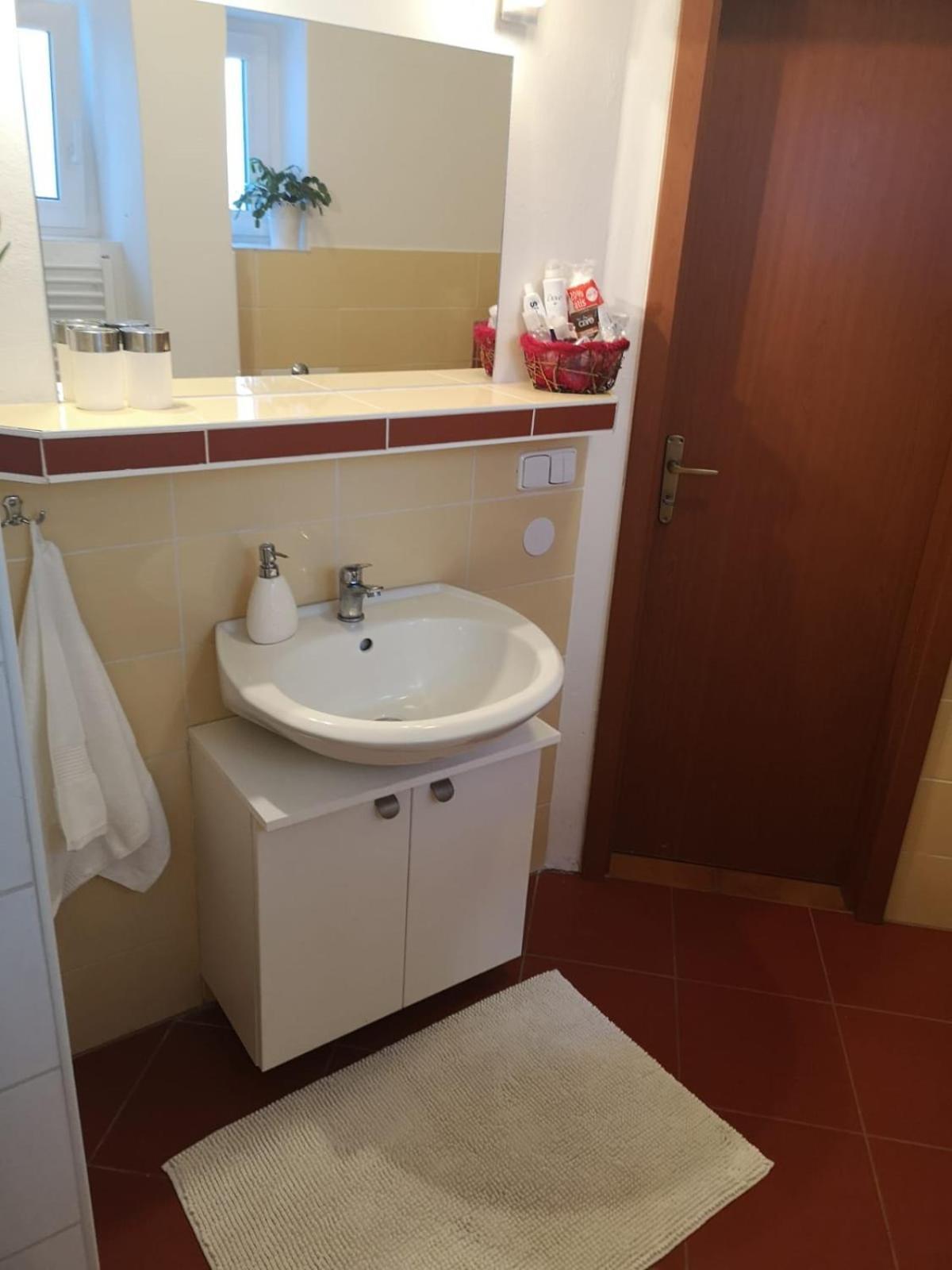 Apartamento Izba V Modrom Dome Limbach Exterior foto